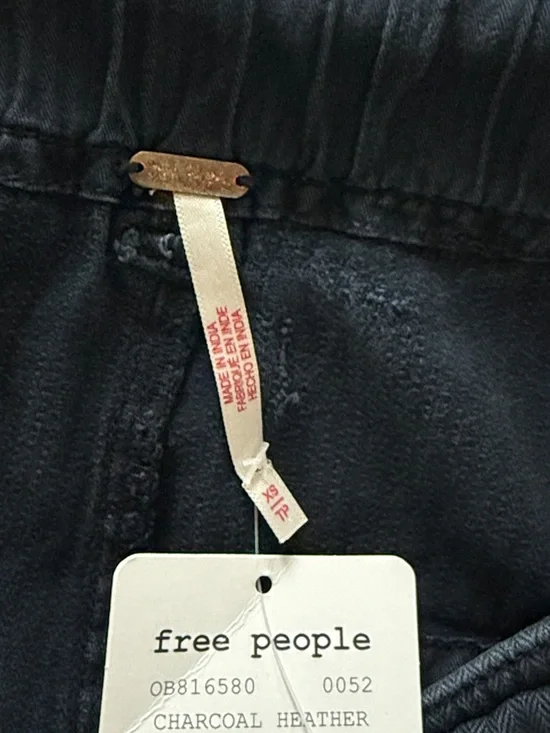 Free People Women’s black Cargo Pants with Drawstring Waist - Picture 5 of 5